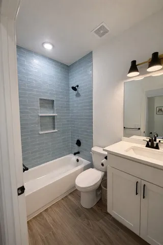 $950,000 | 1680 County Road 302, Rockdale, TX 76567