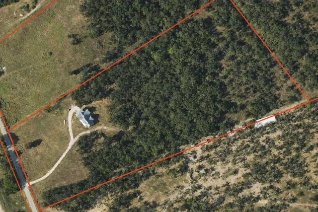 $950,000 | 1680 County Road 302, Rockdale, TX 76567