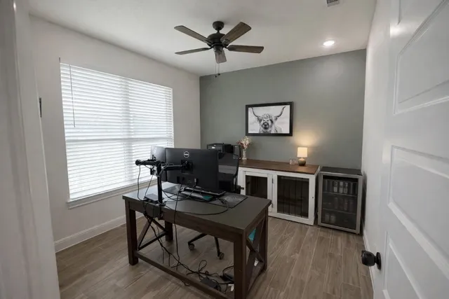 $950,000 | 1680 County Road 302, Rockdale, TX 76567