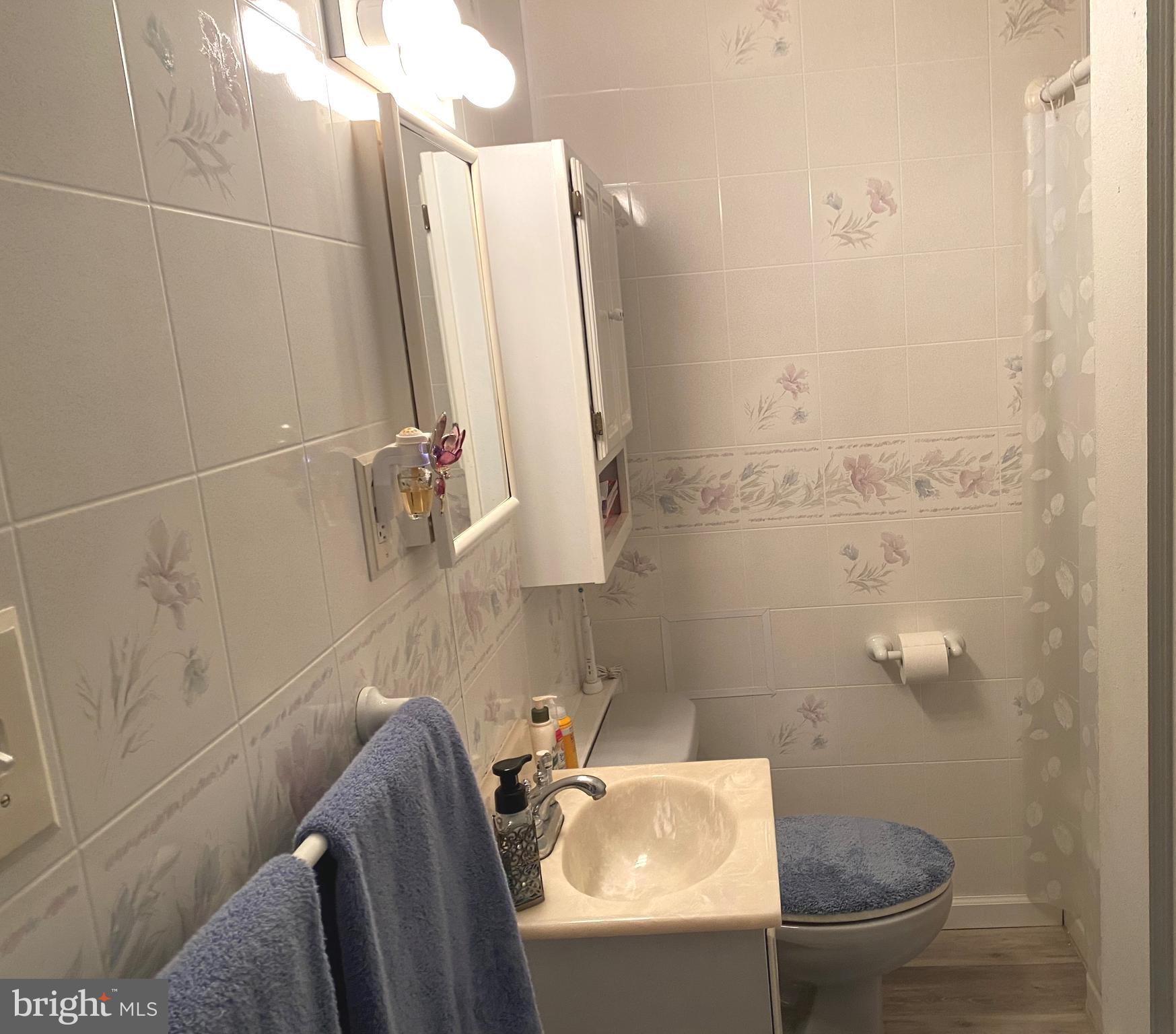 305 Greystone Road York, PA 17402 - Photo 10 of 15 Gallery Image 10