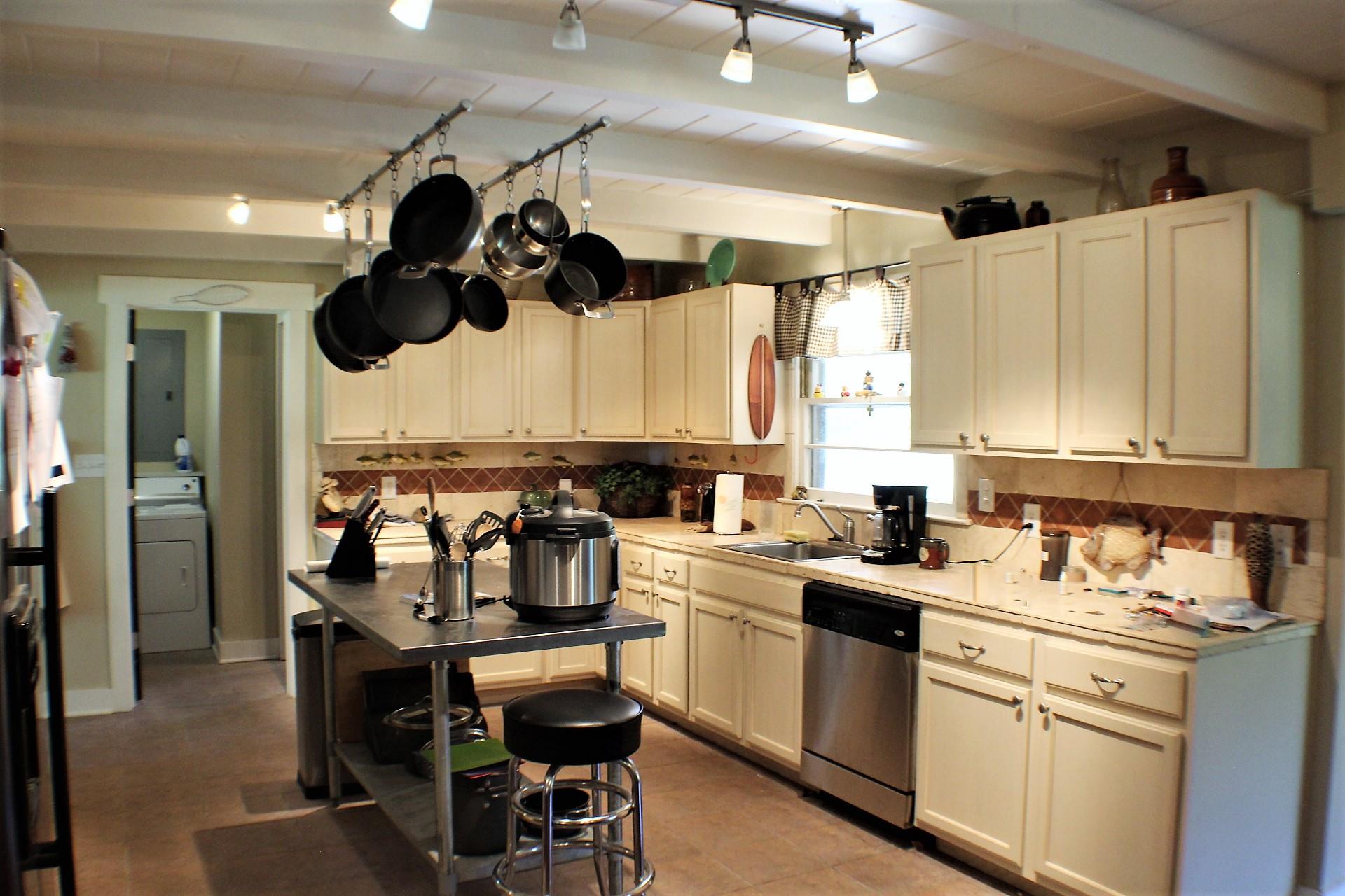 1675 Midway Road Smithville, TN 37166 - Photo 12 of 29 Gallery Image 12