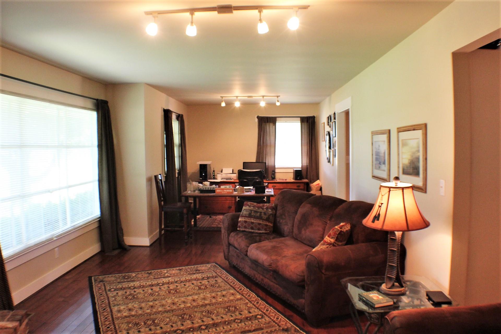 1675 Midway Road Smithville, TN 37166 - Photo 8 of 29 Gallery Image 8