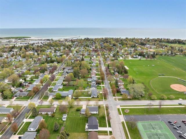 1305 Center Street Kewaunee, WI 54216 - Photo 48 of 53