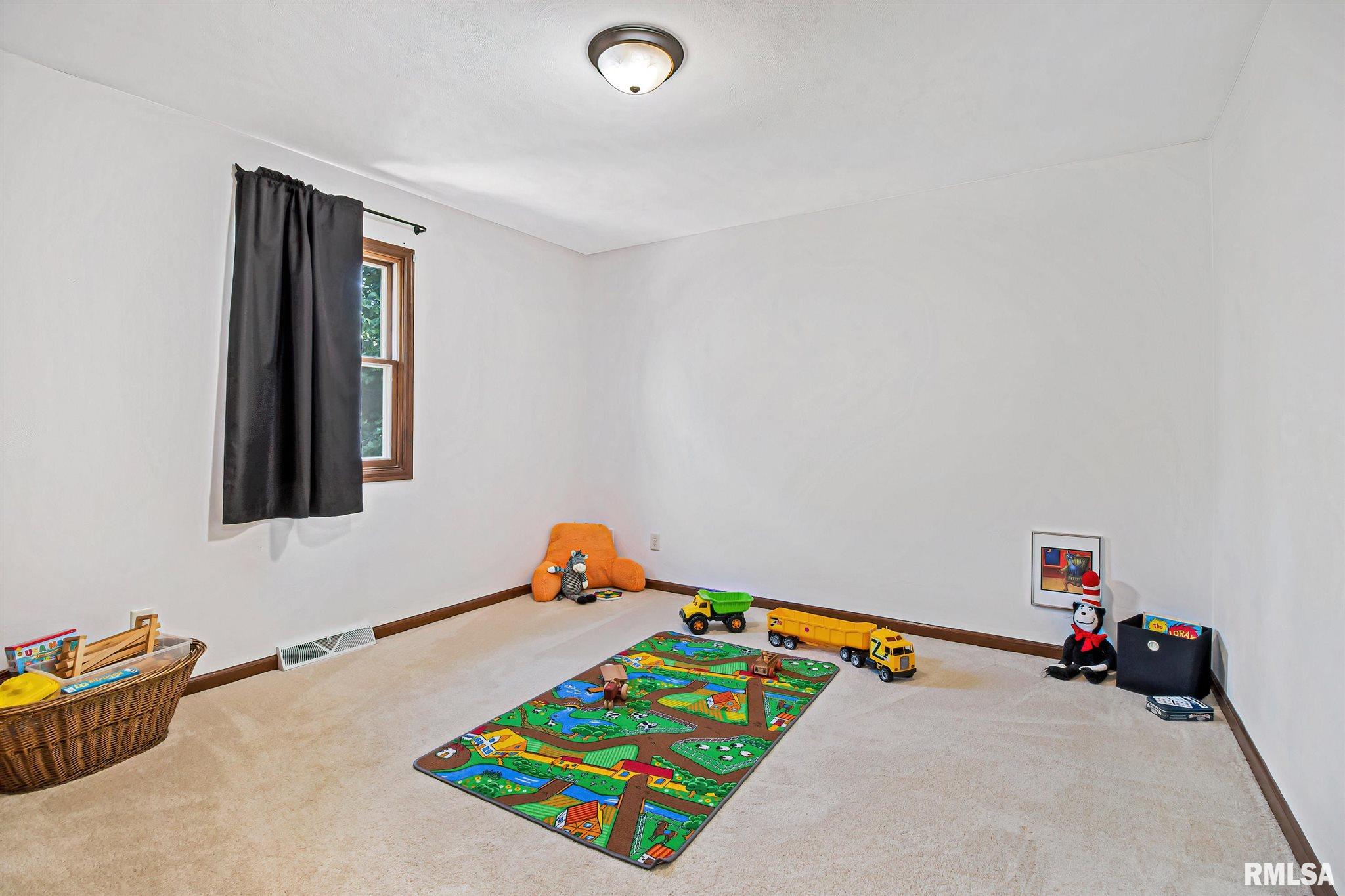 6 Oak Grove Road Geneseo, IL 61254 - Photo 29 of 44 Gallery Image 29