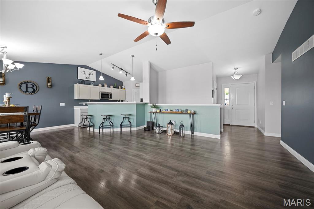 319 Falcons Way Wright City, MO 63390 - Photo 2 of 42