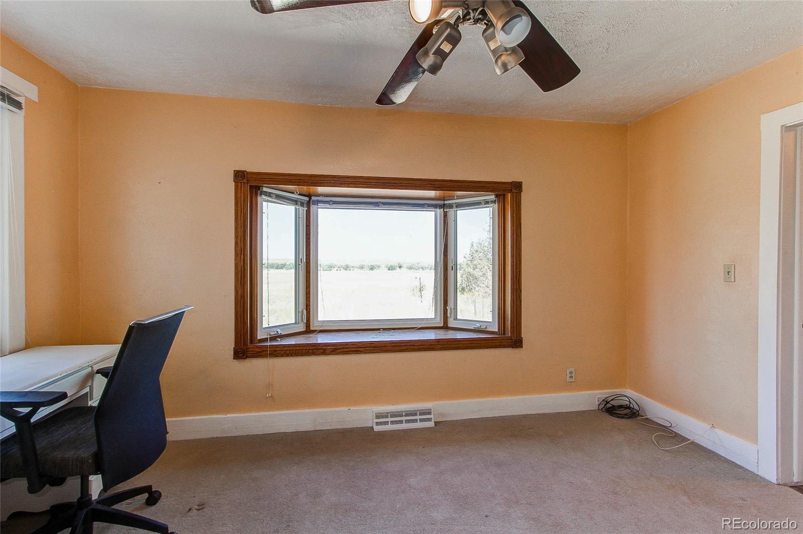 5049 Yulle Road Bennett, CO 80102 - Photo 21 of 40