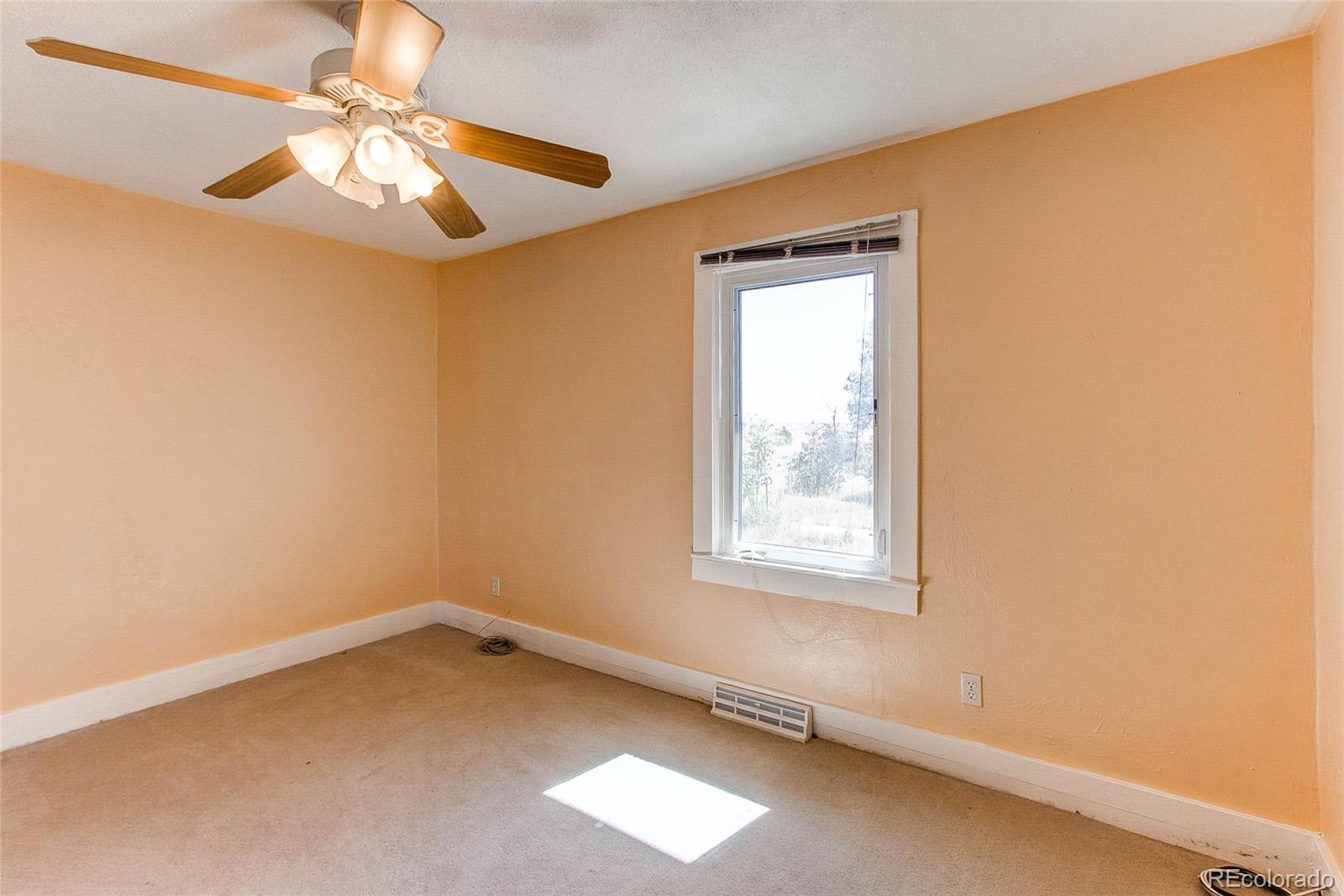 5049 Yulle Road Bennett, CO 80102 - Photo 28 of 40