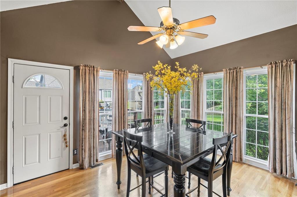 12811 Reeder Street Overland Park, KS 66213 - Photo 11 of 53