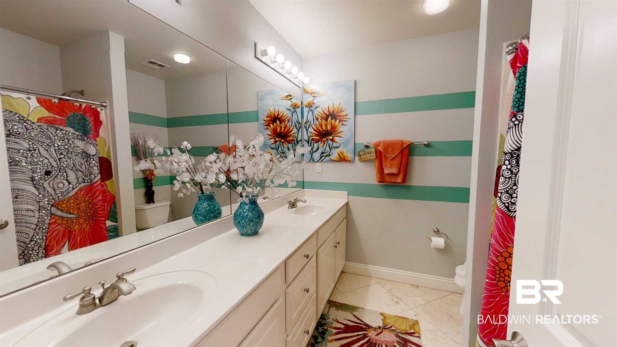 28250 Canal Road, Unit 705 Orange Beach, AL 36561 - Photo 29 of 49 2nd Bedroom en suite