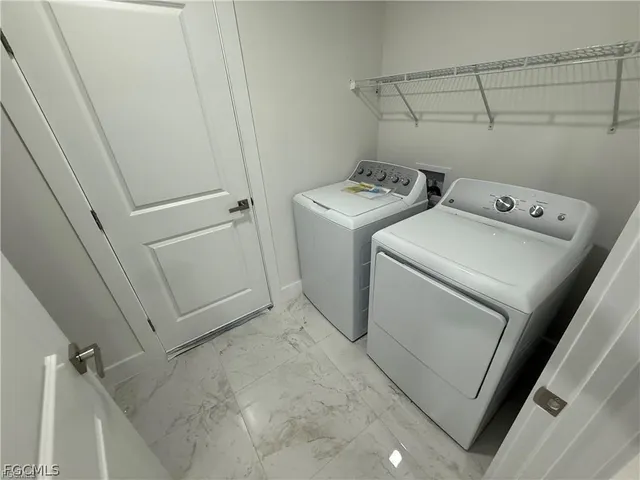 $2,300 | 1409 Northwest 21st Court, Cape Coral, FL 33993