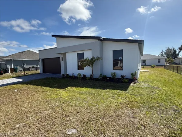 $2,150 | 1409 Northwest 21st Court, Cape Coral, FL 33993