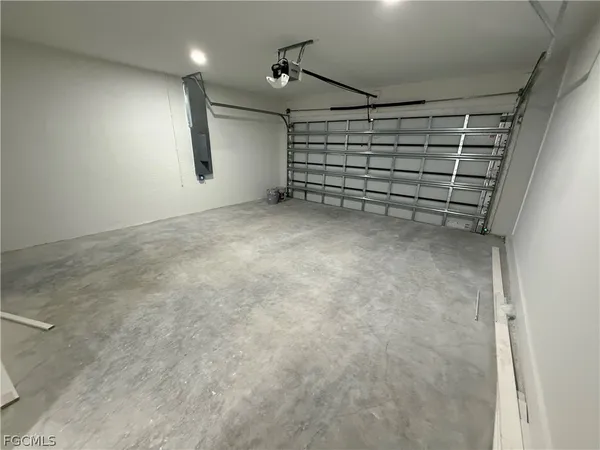 $2,150 | 1409 Northwest 21st Court, Cape Coral, FL 33993
