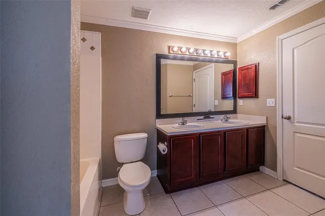 $388,000 | 6940 Bently Drive, Lakeland, FL 33809