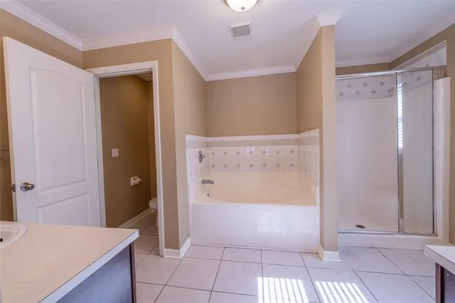 $388,000 | 6940 Bently Drive, Lakeland, FL 33809