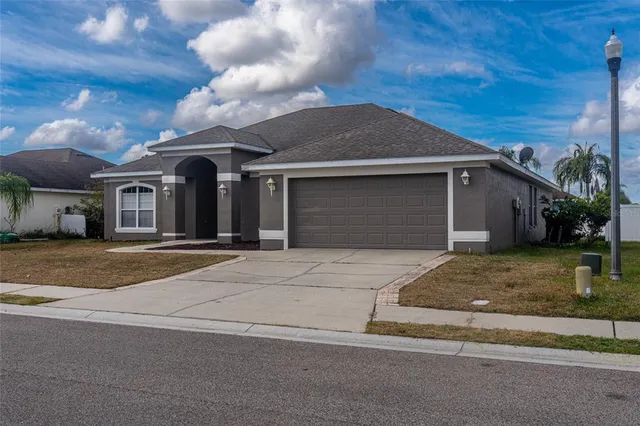 $388,000 | 6940 Bently Drive, Lakeland, FL 33809