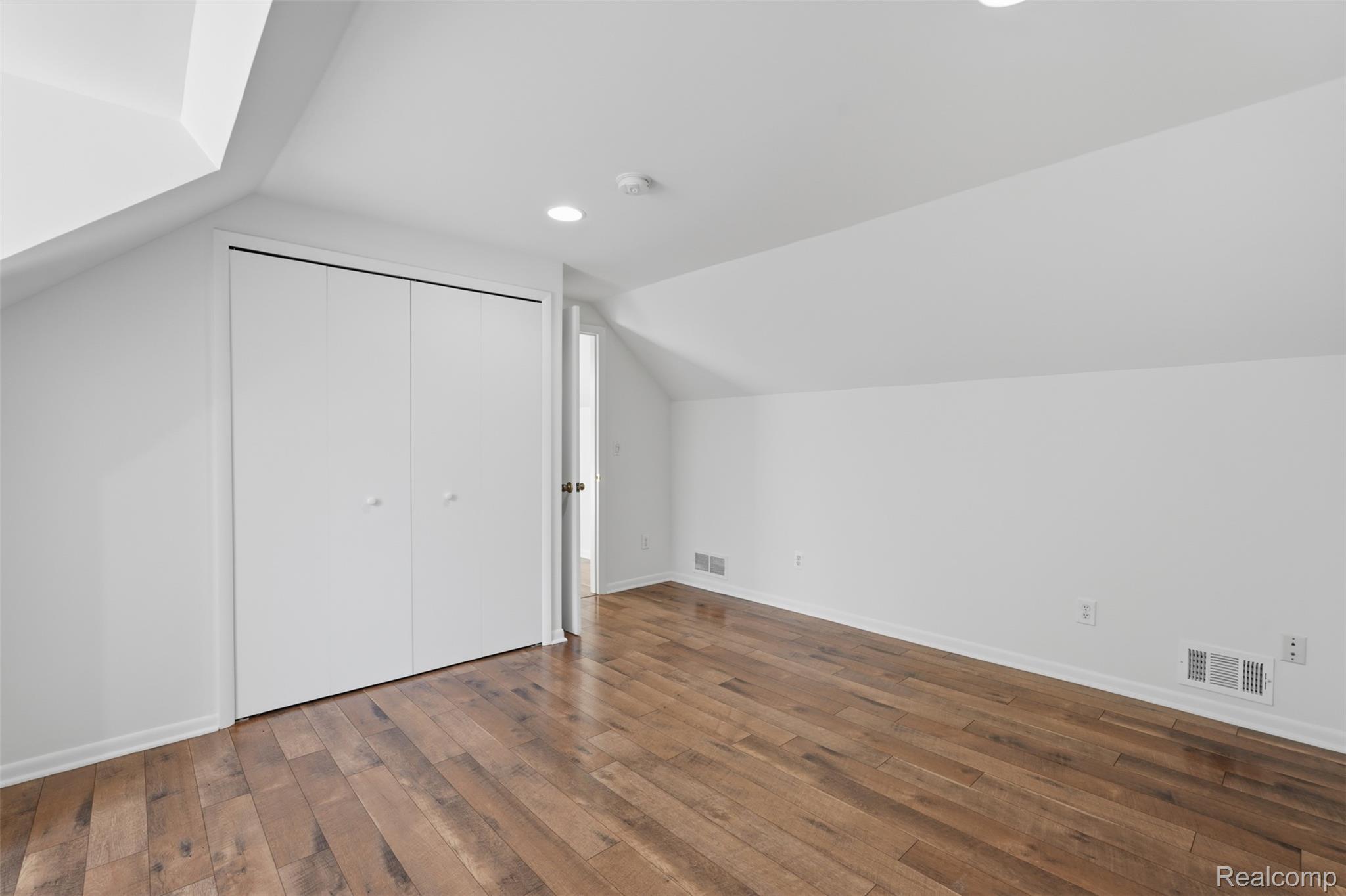 7060 Sheldon Road Whitmore Lake, MI 48189 - Photo 30 of 76 26.jpg