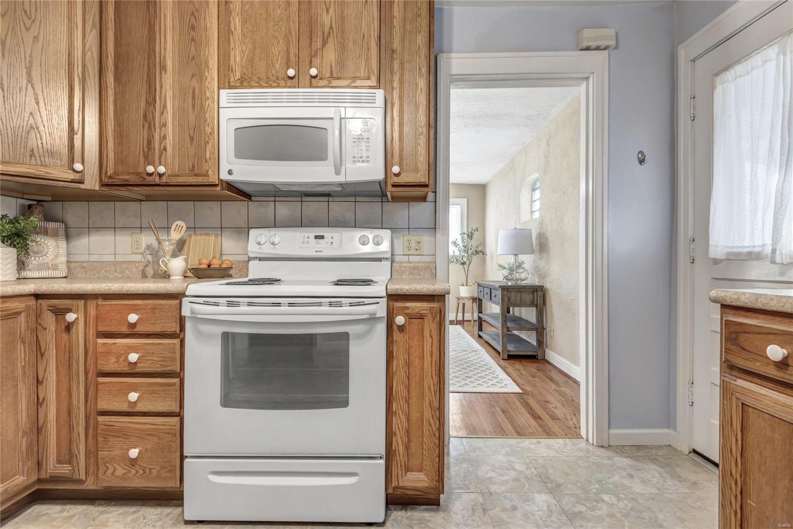 8909 Litzsinger Road Brentwood, MO 63144 - Photo 20 of 39 Gallery Image 20