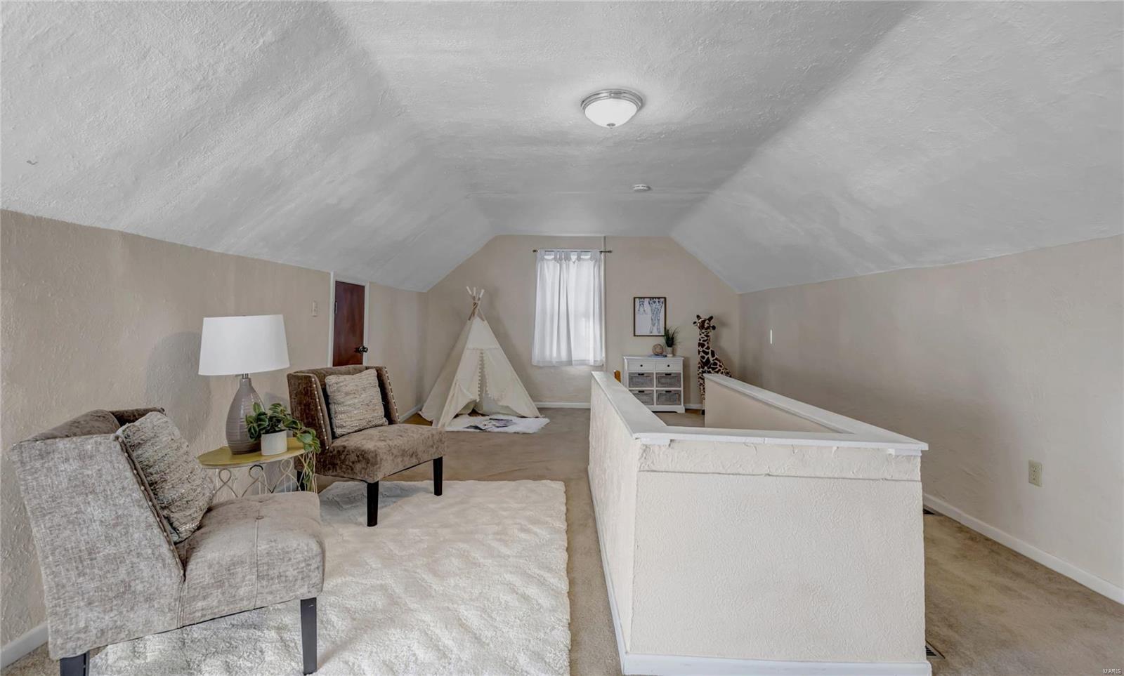 8909 Litzsinger Road Brentwood, MO 63144 - Photo 26 of 39 Gallery Image 26