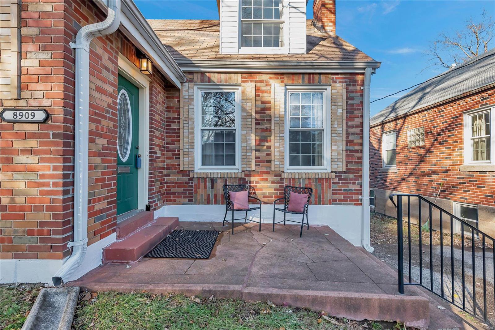 8909 Litzsinger Road Brentwood, MO 63144 - Photo 3 of 39 Gallery Image 3
