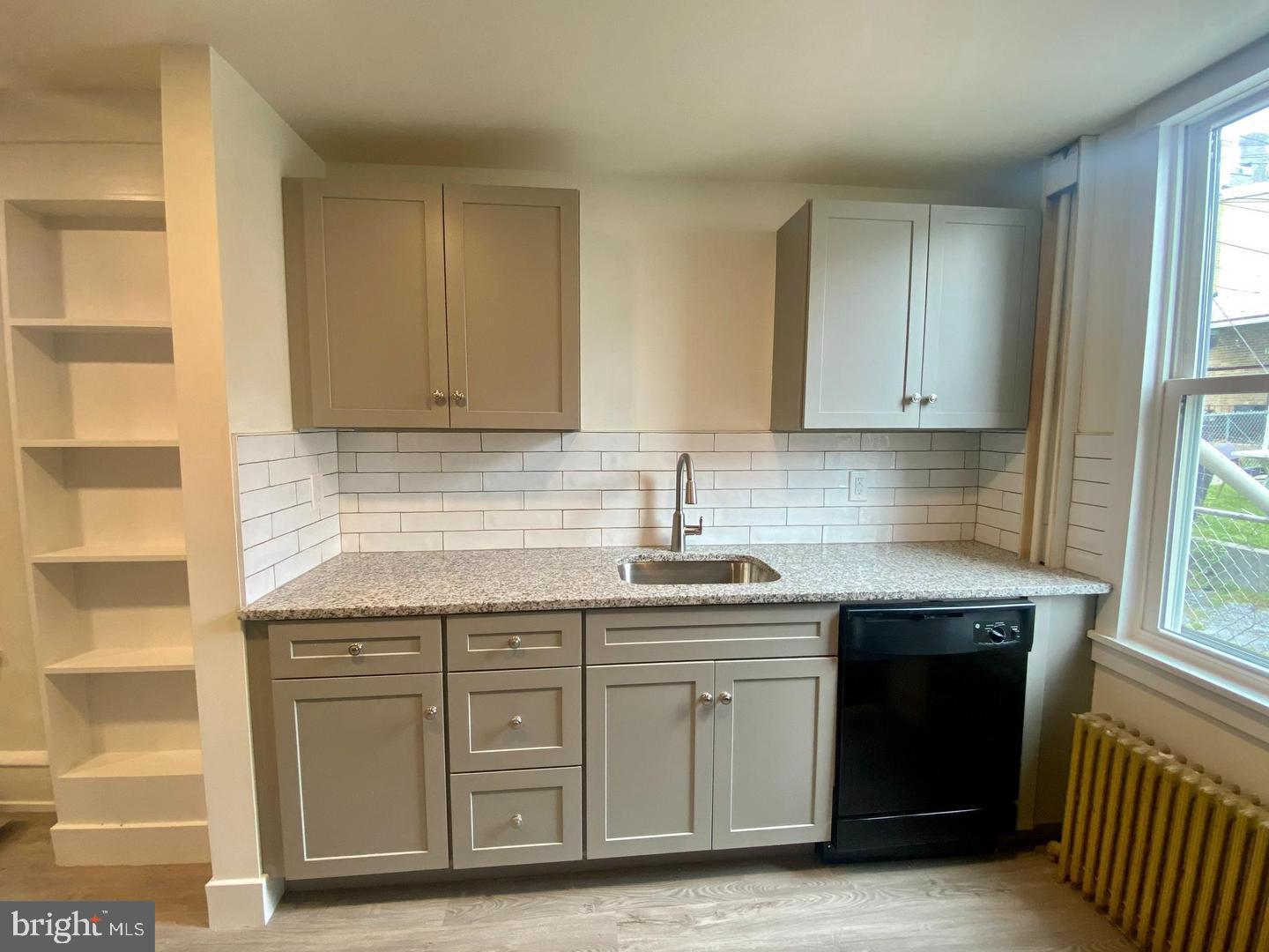 311 Kline Street Reading, PA 19611 - Photo 7 of 17