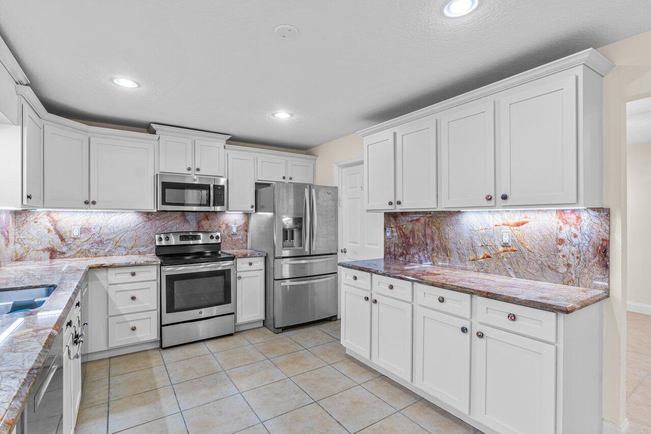 10294 Crosswind Road Boca Raton, FL 33498 - Photo 9 of 34 Kitchen 2