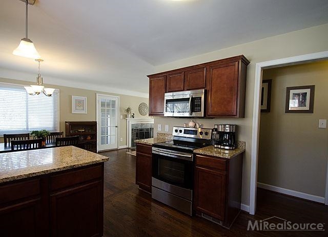 18160 Beverly Road Franklin, MI 48025 - Photo 7 of 16