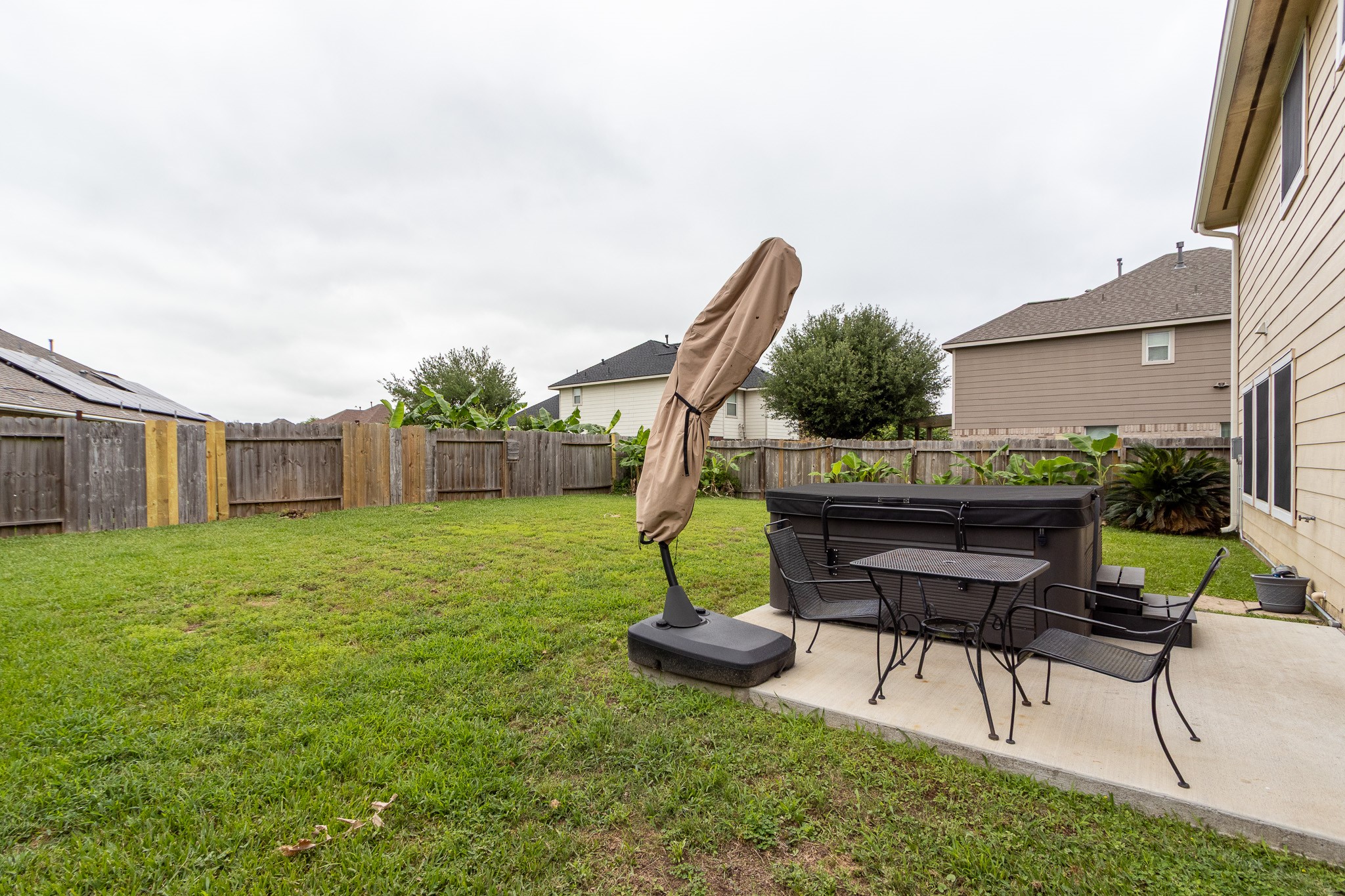921 Sage Street Baytown, TX 77521 - Photo 32 of 38 Large Back Yard