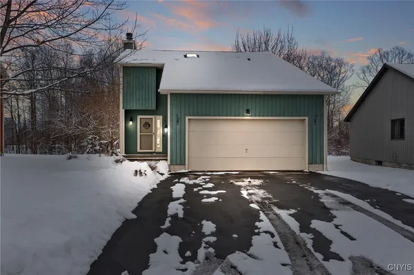 $373,500 | 3222 Holly Ridge, Lysander, NY 13027