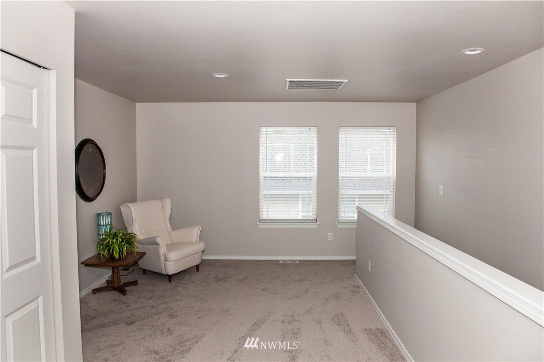 3909 East R Street Tacoma, WA 98404 - Photo 11 of 25