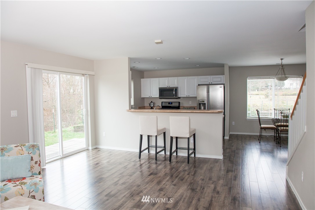 3909 East R Street Tacoma, WA 98404 - Photo 5 of 25
