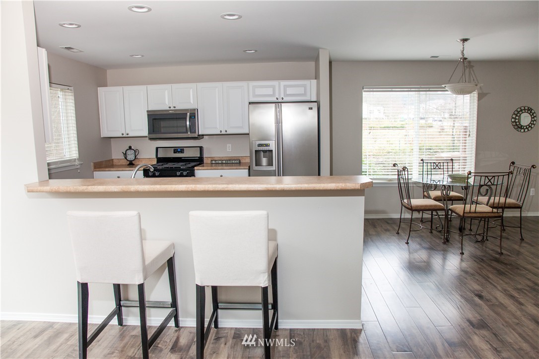 3909 East R Street Tacoma, WA 98404 - Photo 6 of 25