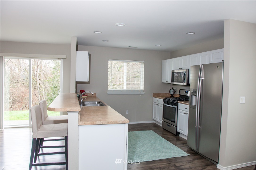 3909 East R Street Tacoma, WA 98404 - Photo 8 of 25