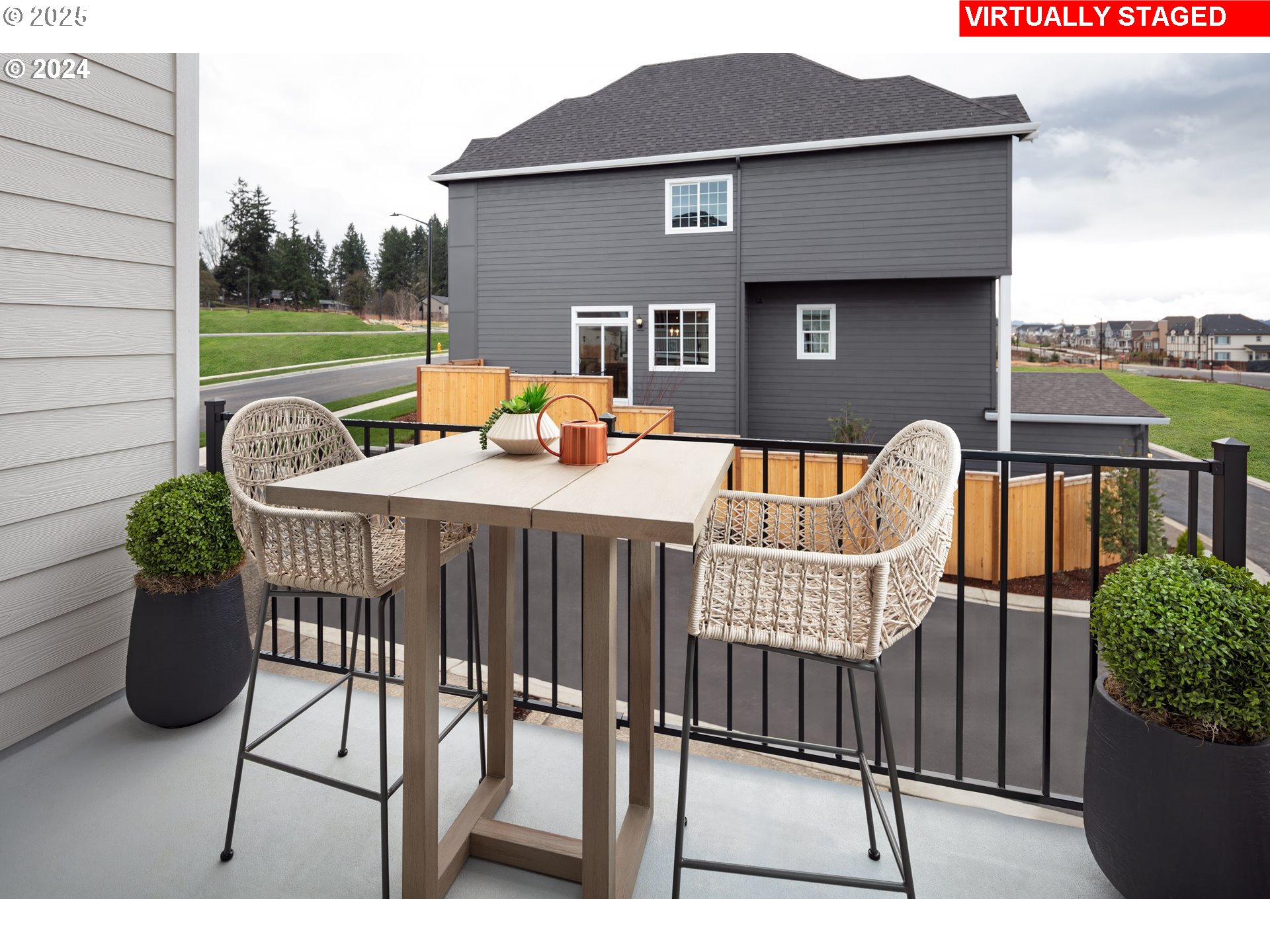 16658 Southwest Jean Louise Road Tigard, OR 97223 - Photo 14 of 19 a view of a patio with a table and chairs