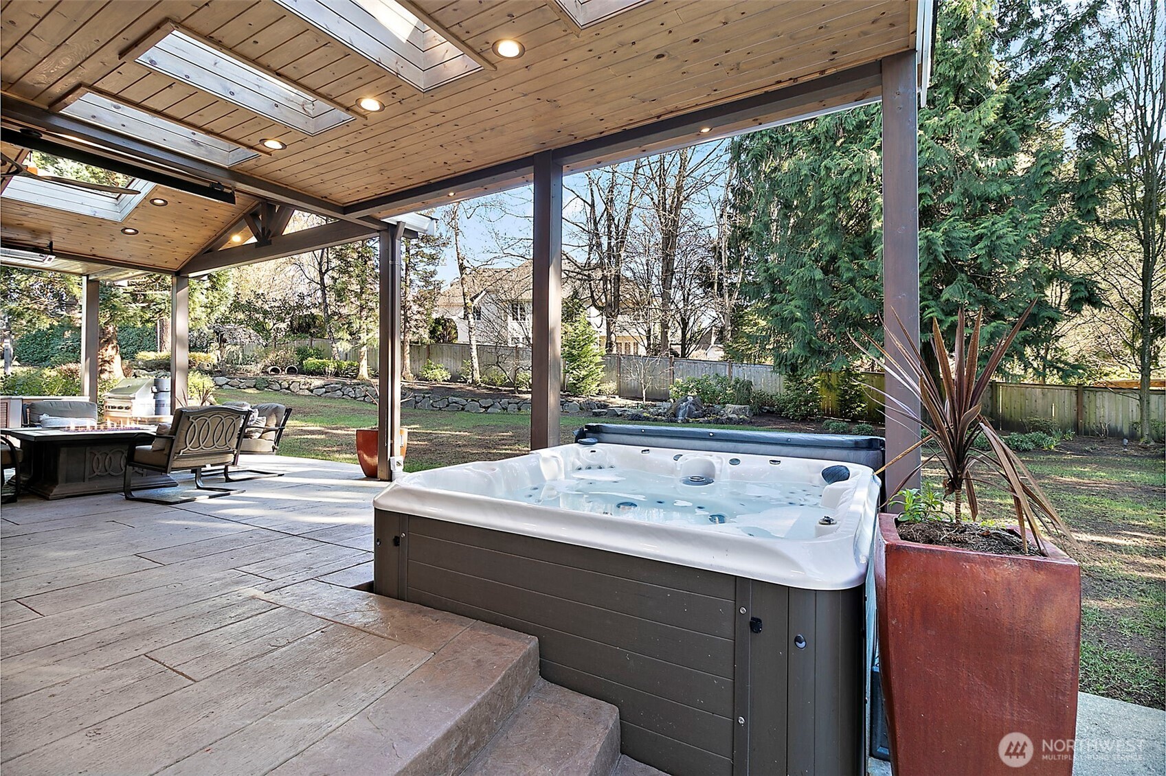 34529 5th Place Southwest Federal Way, WA 98023 - Photo 39 of 40 a bath room with a large window