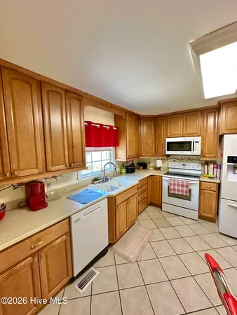 $325,000 | 407 4th Street, Bladenboro, NC 28320