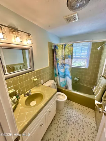 $325,000 | 407 4th Street, Bladenboro, NC 28320