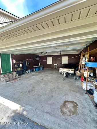 $325,000 | 407 4th Street, Bladenboro, NC 28320