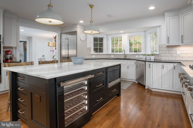 $2,580,000 | 504 Richards Lane, Alexandria, VA 22302