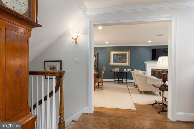 $2,580,000 | 504 Richards Lane, Alexandria, VA 22302