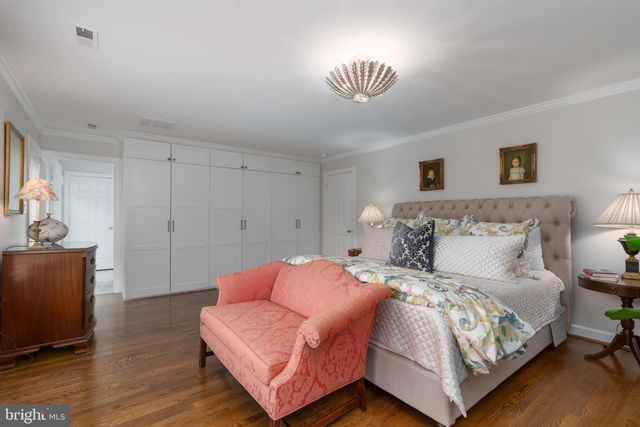 $2,580,000 | 504 Richards Lane, Alexandria, VA 22302