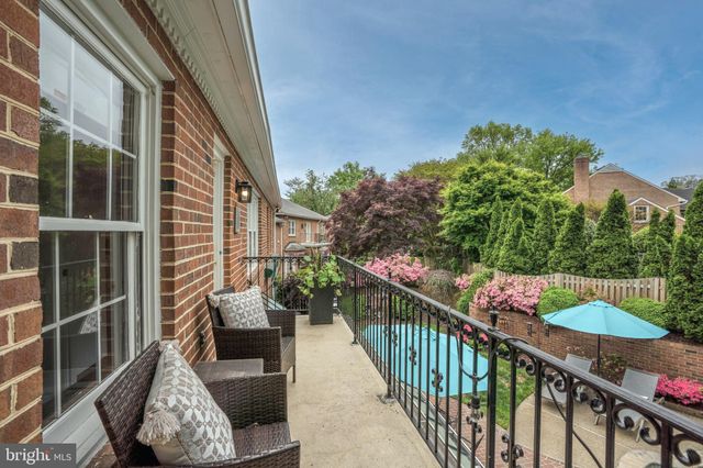 $2,580,000 | 504 Richards Lane, Alexandria, VA 22302