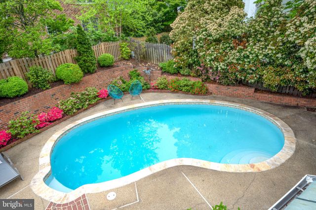 $2,580,000 | 504 Richards Lane, Alexandria, VA 22302