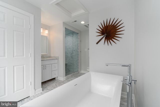 $2,580,000 | 504 Richards Lane, Alexandria, VA 22302