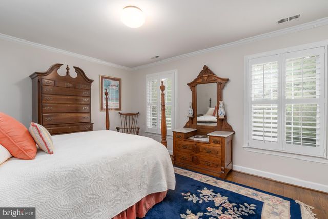 $2,580,000 | 504 Richards Lane, Alexandria, VA 22302