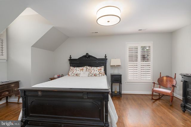 $2,580,000 | 504 Richards Lane, Alexandria, VA 22302