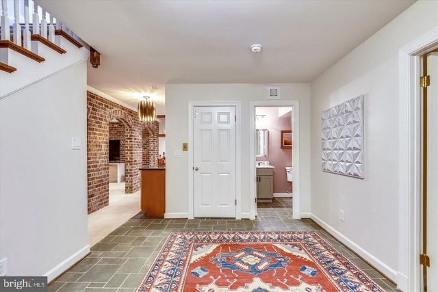 $2,580,000 | 504 Richards Lane, Alexandria, VA 22302