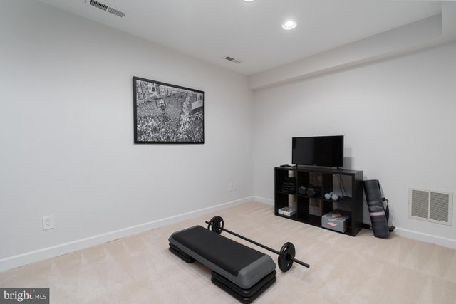 $2,580,000 | 504 Richards Lane, Alexandria, VA 22302