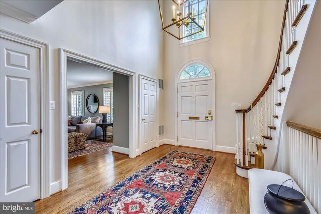 $2,580,000 | 504 Richards Lane, Alexandria, VA 22302