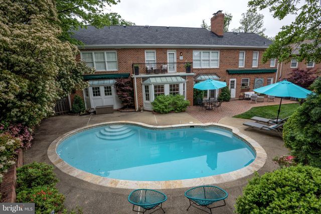 $2,580,000 | 504 Richards Lane, Alexandria, VA 22302