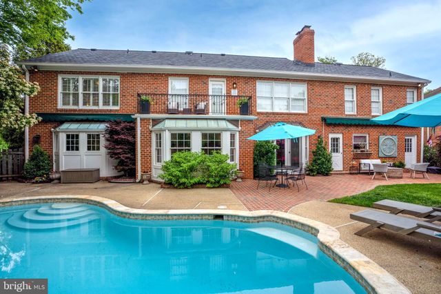 $2,580,000 | 504 Richards Lane, Alexandria, VA 22302
